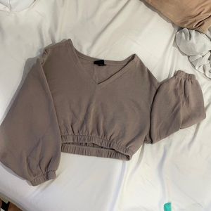 SOLD // Urban Outfitters Sweater Top